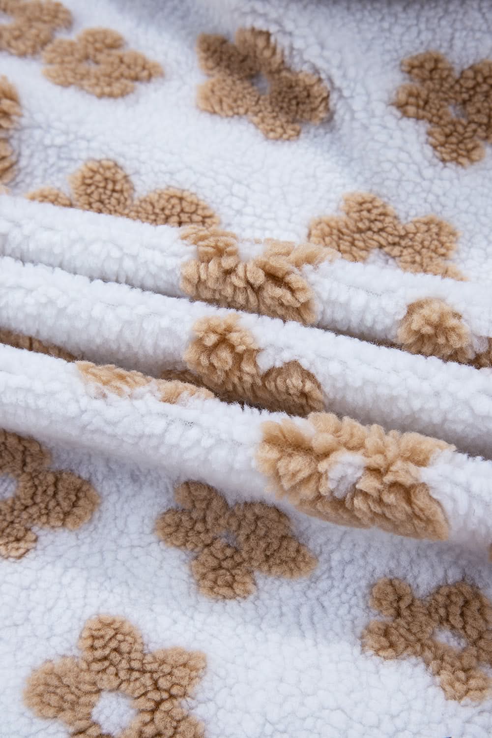 Charming beige flower fleece jacket - Love Salve